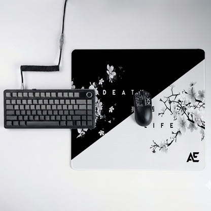 Mousepad Life and Death